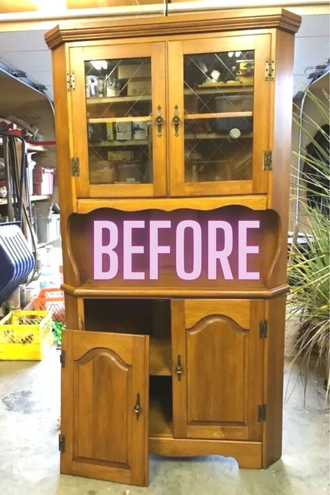 See how they took this old hutch and made it look modern while still keeping to its old charm. Before and after vintage hutch makeover idea is a great way to decorate your living room, kitchen or dining room on a budget. We love flea market flip ideas and this is definitely one we will be looking out for. Decorate Hutch Ideas, Wallpaper In China Cabinet, Vintage Room Makeover, Modern Hutch Makeover, Corner Hutch Makeover, Kitchen Hutch Ideas, Kitchen Hutch Makeover, Painted Hutch Ideas, Old Hutch Makeover Ideas