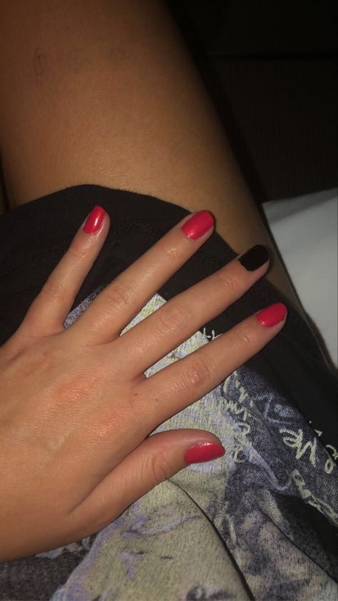 Jennifer Body Nails, Jennifer's Body Nails, Jennifer Check Nails, Dexter Nails, Vampire Claws, Type Nails, Jennifer Body, Body Nails, Jennifer Check