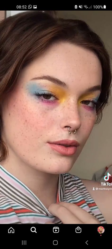 Simple Pride Make Up Looks, Funky Makeup Looks Creative, Non Binary Flag Makeup, Pride Make Up Looks, Pan Flag Makeup, Simple Pride Make Up, Pan Pride Makeup, Pansexual Makeup Looks, Gay Makeup Looks