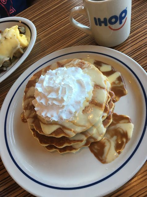 Ihop Pancakes Aesthetic, Ihop Food, Ihop Breakfast, Craving Food, Ihop Pancakes, I Hop, Pancake Breakfast, Breakfast Platter, Food Aesthetics