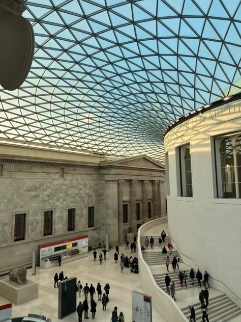 #aesthetic #britishmuseum #london British Museum London Aesthetic, The British Museum Aesthetic, Trip To London Aesthetic, London Business Aesthetic, London Museum Aesthetic, British Museum Aesthetic, London Astethic, Old Money London, London Aesthetic Summer