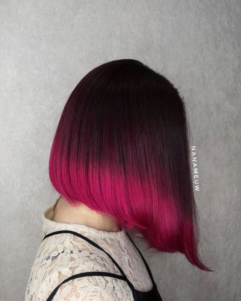 Adorable hot pink dip dye by @meuwhair  Use our Fuchsia Pink to achieve this look Dipped Ends Hair Color Short Hair, Dip Dye Hair Pink, Pink Dip Dye Hair, Pink Hair Bob, Stylish Bob Haircut, Dip Dyed Hair, Short Punk Hair, Pink Dip, Pink Dip Dye