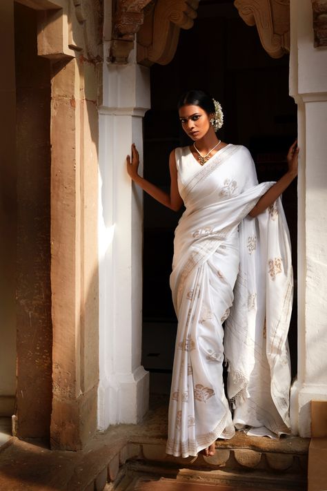 Saree Campaign Shoot, White Sari Wedding, Telugu Wedding Saree, Grad Saree, Shoots Aesthetic, White Wedding Saree, Kerala Wedding Saree, Traditional Poses, White Sarees