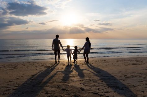 Mother Son And Daughter, Asian Family, Ocean Horizon, Family Summer Vacation, Son And Daughter, Vacation Photography, Sunset Sea, Family Of 4, Sunny Beach