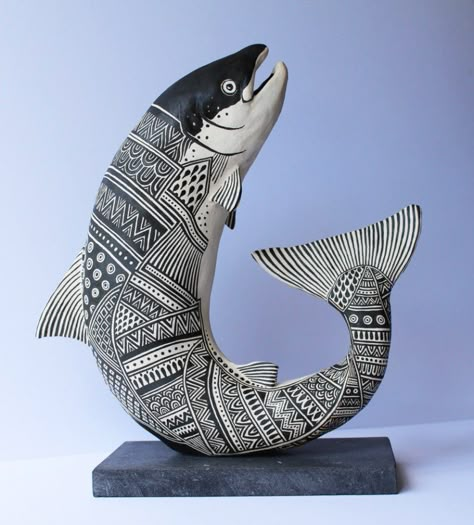 Ceramic Fish Sculpture, Tre Kunst, Clay Fish, Pottery Animals, Ceramic Art Sculpture, Paper Mache Sculpture, Sculptures Céramiques, Creation Art, Fish Sculpture