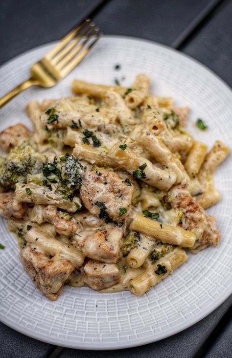 Coop Can Cook - Rigatoni Alfredo Recipes, Alfredo Rigatoni, Coop Can Cook, Chicken Rigatoni, Rigatoni Recipe, Rigatoni Recipes, Pasta With Alfredo Sauce, Pastas Recipes, Homemade Alfredo