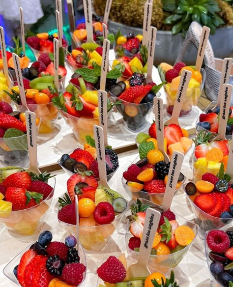 Mini Fruit Salad Cups, Dessert Table With Fruit, Mixed Fruit Cups, Fruit Cup Aesthetic, Fruit And Dessert Table Ideas, Wedding Fruit Cups, Fancy Fruit Cups, Individual Fruit Cups For Party, Fruit Cup Ideas