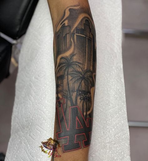 Chris Tattoo, Black People Tattoos, Arm Tattoos Black, Arm Tattoos For Guys Forearm, Black Men Tattoos, Best Neck Tattoos, Tattoo Quotes For Men, Half Sleeve Tattoos Forearm, Cool Half Sleeve Tattoos