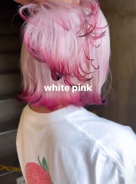 Pink And White Hair Aesthetic, Pink And White Hair Color, Fox Hair Color Tips, Blonde And Pink Short Hair, White Hair With Pink Tips, White Hair Pink Tips, Fox Hair Dye Style, Fox Tips Hair Dye, Hair Ideas Colored Dyed