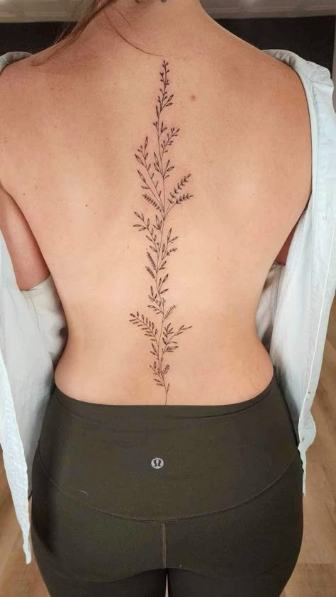 floral vine tattoo, floral vine spine tattoo, spine tattoo ideas Western Floral Tattoo, Spine Tats, Lilac Tattoo, Floral Back Tattoos, Flower Spine Tattoos, Spine Tattoo Ideas, Back Tattoo Ideas, Back Tats, Tattoos Infinity