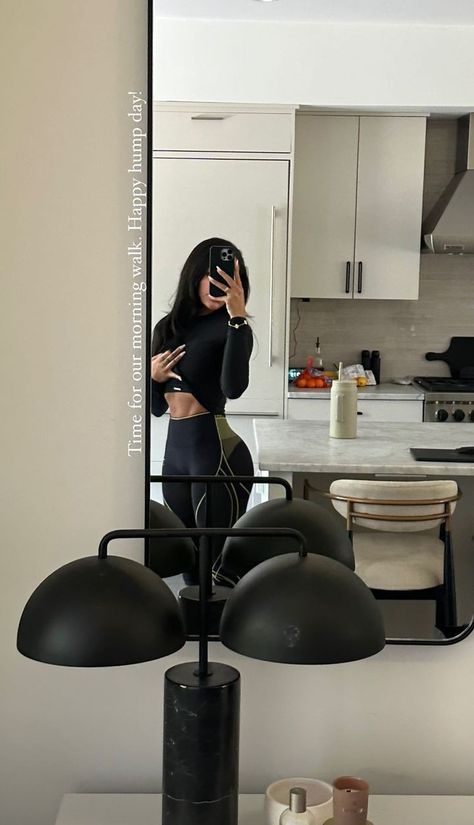 Gym Photoshoot, Pilates Body, Gym Fits, Workout Fits, Gym Essentials, Fitness Inspiration Body, Chill Outfits, Body Inspiration, Outfits Aesthetic