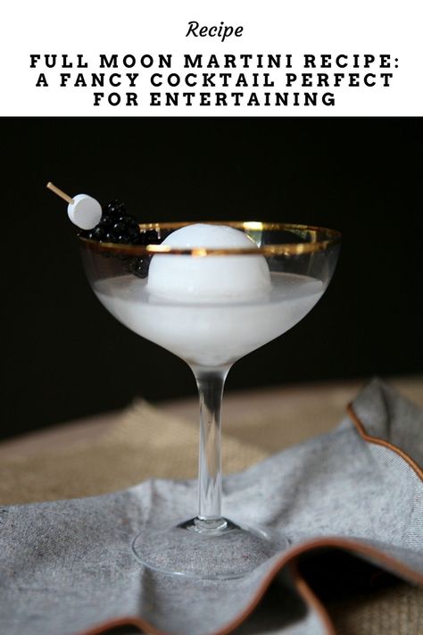 Fancy Cocktails Recipes, Eclipse Party, Hello Friday, Fancy Cocktails, Halloween Cocktails, Martini Recipes, Fall Cocktails, Delicious Cocktails, Vermouth