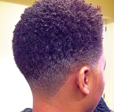 Twa Haircuts, Low Haircuts, Fade Haircut Women, Tapered Natural Hair Cut, Natural Haircuts, Natural Hair Haircuts, Short Fade Haircut, Short Afro Hairstyles, Short Natural Haircuts