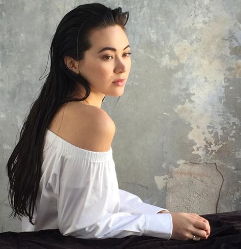 Colleen Wing, Jessica Henwick, Two Fingers, Actress Photos, Celebrity Crush, Black Hair, Marvel, Actresses, Celebrities