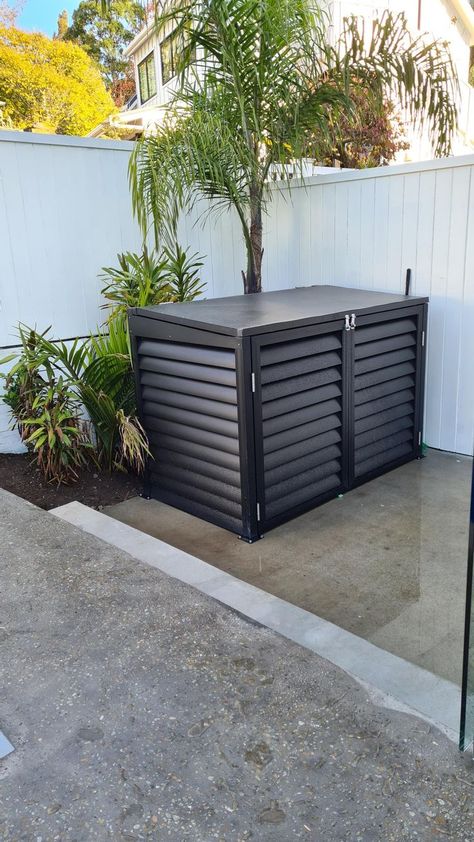 Modern Well Pump House, Swimming Pool Pump Room Design, Pool Pump Shed Ideas, Water Pump Cover Ideas, Pool Pump Cover Ideas, Pool Pump Shed, Pool Pump House, Pool Pump Enclosure, Pump Cover Ideas