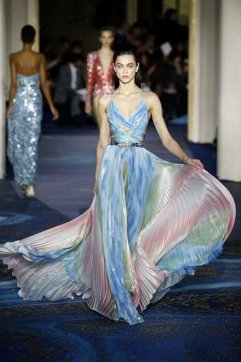 Zuhair Murad Couture Spring 2019 [PHOTOS] – WWD Zuhair Murad Couture, Dior Haute Couture, Couture Mode, Zuhair Murad, Couture Gowns, Gorgeous Gowns, Mode Inspiration, Pastel Goth, Beautiful Gowns