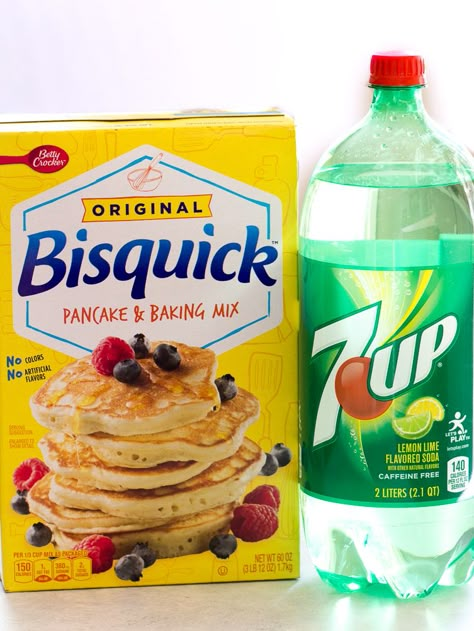 Easy 7 UP Biscuits Recipe 7 Up Biscuits Recipe Bisquick, Bisquick Rolls, 7 Up Bread, 7 Up Bisquick Biscuits, Bisquick Recipes Biscuits, 7 Up Biscuits Recipe, 7 Up Biscuits, Small Recipes, Bisquick Biscuits