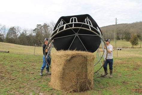 Diy Hay Hut For Horses, Covered Round Bale Feeder Diy, Covered Hay Feeder For Horses, Horse Feeder Diy, Hay Ring, Round Bale Hay Feeder, Hay Hut, Cow Feeder, Diy Hay Feeder