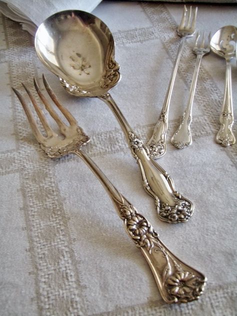 Antique Flatware, Cabin Cottage, Heirloom Recipes, Silver Cutlery, Vintage Cutlery, Vintage Flatware, Household Goods, Sterling Silver Flatware, Butler's Pantry