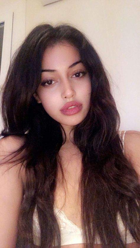 Cindy Kimberly Eye Makeup, Cindy Kimberly Make Up Eyes, Cindy Kimberly Bare Face, Cindy Kimberly Glam Makeup, Cindy Kimberly Twitter, Spanish Queen, Looks Kylie Jenner, Glasses Makeup, Cindy Kimberly