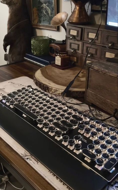 Gamer Desk Aesthetic, Dex Dizznee, Typewriter Keyboard, Steampunk Desk, Gamer Desk, Desk Aesthetic, Retro Typewriter, Dream Office, Custom Pc