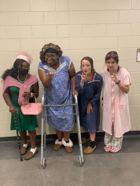 Old People Clothes Outfits, Black Grandma Outfit, Senior Week Outfits, Senior Citizens Day Ideas, Dress Like A Senior Citizen Day, Old People Spirit Day, Grandma Themed Party Outfit, Senior Citizen Day Spirit Week Outfits, Dress As Your Younger Self Spirit Day