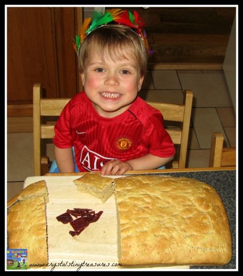 Bannock recipe, bread recipe, Canadian Native bread, children and bread making, photo Indigenous Medicine, Bannock Recipe, Bannock Bread, Savory Breads, Hp Sauce, Recipe Bread, Native Foods, Culinary Cooking, Native Artwork