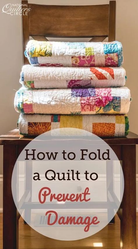 Quilt Folding Ideas, Diy Quilt Display Ideas, Fold And Sew Quilt Blocks, Quilt Displays Ideas, Folding A Quilt For Storage, Quilting The Quilt, How To Store Quilts Storage Ideas, How To Store Quilts, How To Fold A Quilt For Display