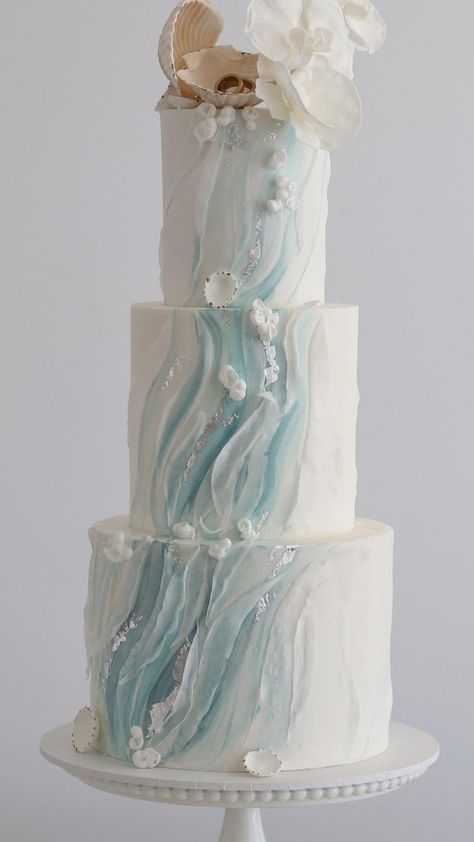 Wedding Water Theme, Wedding Cake Sea Theme, Wave Wedding Cake, Elegant Beach Wedding Cake, Seaglass Wedding Cake, Ocean Themed Wedding Dress, Wedding Ocean Theme, Water Themed Cake, Wedding Cake Ocean Theme