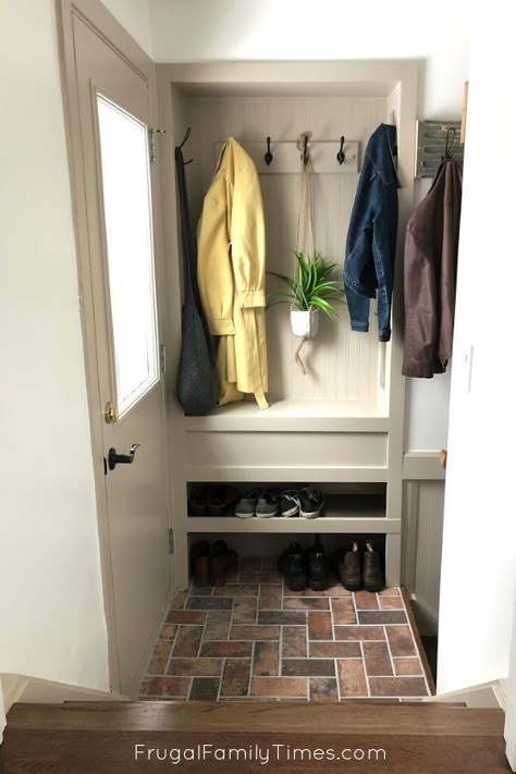 Small Mud Room Wall Ideas, Mudroom Stairs To Basement, Small Mudroom In Kitchen, Backdoor Entry Into Kitchen Small Spaces, Tiny Porch Storage Ideas, Shoe Entry Way Ideas, Entry Landing Ideas, Small Mud Room Closet Ideas, Small Hallway Mudroom