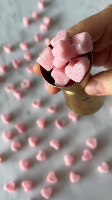 Jules | Interior Designer | Home Decor 🇨🇦 on Instagram: "🌹 Sprinkle some love into your cup with these homemade heart-shaped shimmering sugar cubes! ✨❤️ All you need; -sugar, rose water & edible glitter dust Save this cute idea for later #SweetCreations #HomemadeDelights" Edible Glitter Dust, Sweet Lime, Glitter Dust, Sugar Cubes, Edible Glitter, Designer Home, Tea House, Sugar And Spice, Rose Water