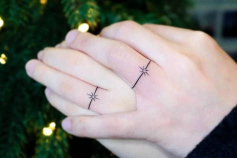 Sun Ring Tattoo, Simple Ring Tattoo, Diamond Ring Tattoo, Tattoo Rings Wedding, Ring Finger Tattoo For Women, Finger Ring Tattoo, Tattoo Wedding Ring, Tattoo Ring Finger, Tattoo For Couple