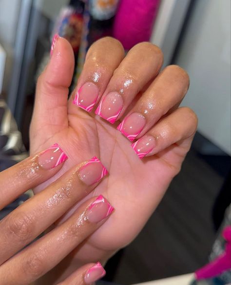 Short 90s Nails Acrylic, Short Acrylic Overlay Nails, Short Nail Overlay Ideas, Short Acrylic Nails Black Women, Cute Overlay Nails, Overlay Nail Ideas, Acrylic Overlay Nails Short, Extra Short Acrylic Nails, Acrylic Overlay Nails