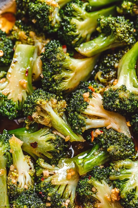 Sauteed Broccoli, Veggie Stir Fry Recipes, Broccoli Sauteed, Chicken Bites Recipes, Fried Broccoli, Easy Broccoli, Broccoli Stir Fry, Broccoli Recipe, Fry Sauce