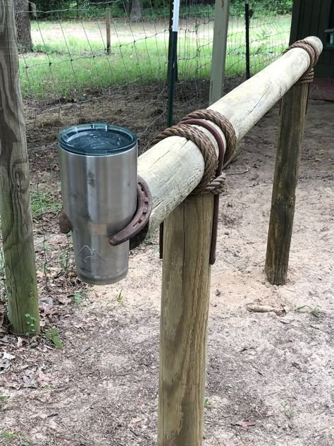 Horse Tack Rooms, Horse Farm Ideas, Farm Hacks, Diy Horse Barn, Barn Hacks, Horse Barn Ideas Stables, Horse Barn Designs, Horse Shelter, Dream Horse Barns