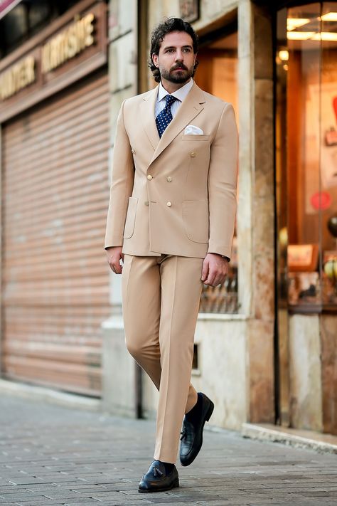 Minimalist design, maximum impact—this camel double-breasted suit is perfect for men who know that true style is in the details. Clean lines and a neutral palette make it a modern-day classic. A versatile piece that takes your style from simple to striking.

#cameldoublebreastedsuit #earthytonefashion #modernformalsuit #refinedneutral #understatedluxury #dappermenswear #tailoredfit #contemporarysuiting #versatileelegance #modernclassicfashion Bow Tie Suit, Modern Fit Suit, Suit Stores, Slim Fit Suit Men, Tuxedo Blazer, Slim Fit Suits, Formal Suits, Fitted Suit, Vest Shirt