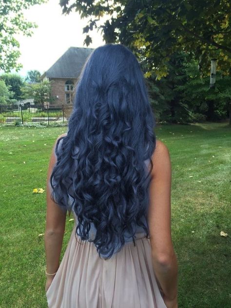 Midnight Blue Hair Curly, Dark And Light Blue Hair, Dark Blue Hair Curly, Midnight Blue Curly Hair, Dark Blue Hair Aesthetic, Dark Blue Curly Hair, Wavy Blue Hair, Long Dark Blue Hair, Stylist Aesthetic