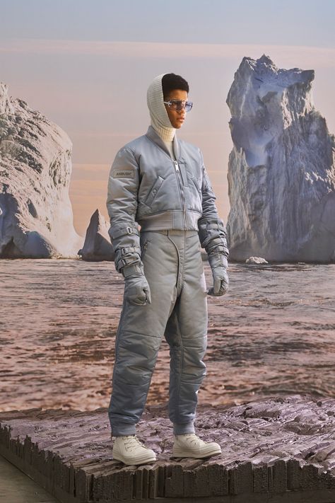 Yoon Ahn, Paris Film, Men's Denim Style, Space Fashion, Sci Fi Fashion, 3d Fashion, Paris Mode, Mens Fashion Week, Futuristic Fashion