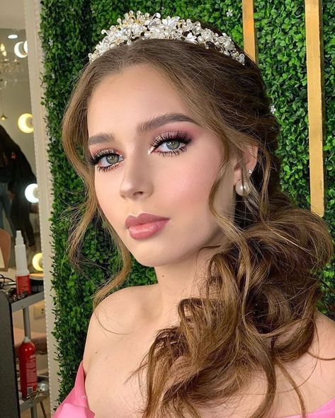 Sweet 16 Makeup, Quinceanera Makeup, Angel Makeup, Pink Quince, Quinceanera Hairstyles, Birthday Makeup, Quince Hairstyles, Bridal Makeup Looks, Nude Makeup