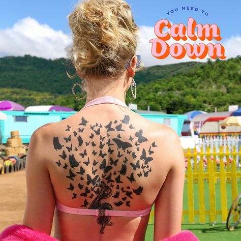 Taylor Swift on Instagram: “Gxgjxkhdkdkydkhdkhfjvjfj” You Need To Calm Down Costume, Tour Costumes, Amy Macdonald, Taylor Swift News, Swift Party, Swift Quotes, Andrew Bird, Taylor Swift Tattoo, Chris Isaak