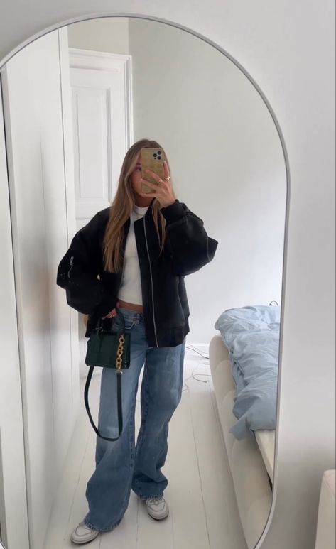 olivia brenting on ig Ideal Wardrobe, Winter Street, Spring Fits, Street Style Winter, Fashion Inspiration, Fall Winter, Style Inspiration, Street Style, My Style