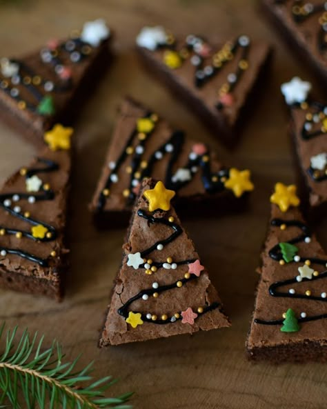 Baking For Christmas, Brownie Fit, Tree Brownies, Nutella Brownie, Oreo Brownie, Christmas Tree Brownies, Christmas Brownies, Resep Brownies, Brownie Recipe