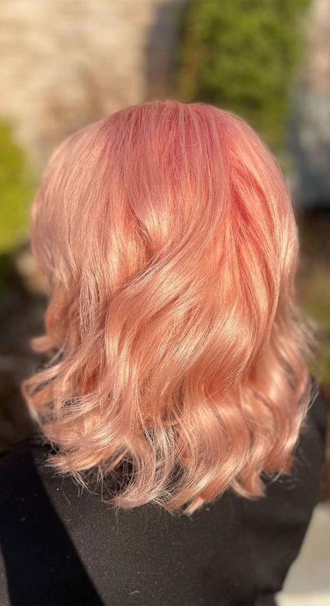 16. Peach Lob Soft Waves Peach hair colour is a trendy and unique shade that can range from soft and subtle to bright and... Peach Colored Hair, Peach Blonde Hair, Peachy Hair Color, Peach Pink Hair, Coral Hair Color, Salmon Hair, Pink Peach Hair, Jewellery Nails, Peach Blonde