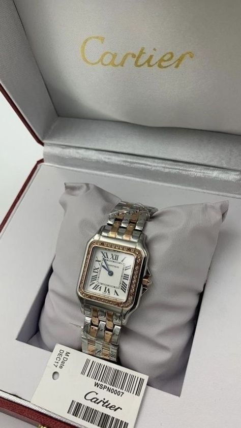 Cartier Watches Women, Luxe Handbags, Stylish Pens, Dope Jewelry Accessories, Vintage Swatch Watch, Expensive Jewelry Luxury, Diamond Necklace Designs, 12 December, Expensive Watches