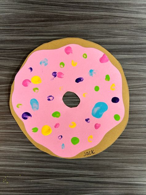 Foods And Flavors Infant Theme, Donut Art Project, Donut Activities, Doughnut Art, Donut Craft, Daycare Lesson Plans, Infant Art, Baby Footprint Art, Donut Art