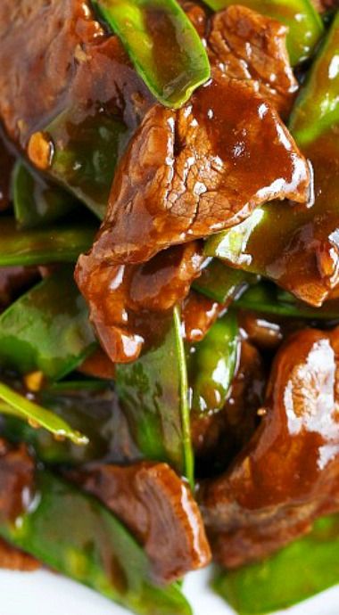 Snow Pea Stir Fry, Shaved Beef Recipe, Peper Steak, Wok Recipes, Beef Stir Fry Recipes, Snow Pea, Homemade Chinese Food, Asian Beef, Chinese Cooking Recipes