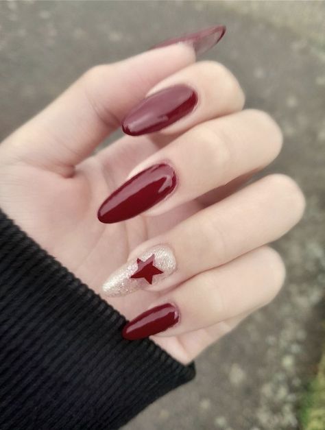 Paznokcie Hello Kitty, Punk Nails, Grunge Nails, Pretty Gel Nails, White Nail, Star Nails, Girls Nails, Accent Nails, Dream Nails