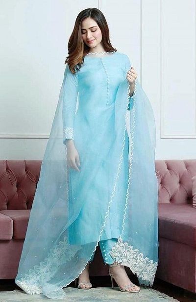 Blue Salwar Suit Designs Salwar Suit Designs, Designer Summer Dresses, Churidar Designs, Indian Designer Suits, Salwar Designs, Gaun Fashion, Indian Salwar Kameez, Pakistani Dresses Casual, Salwar Kamiz