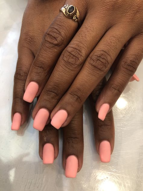 Linen pink by dnd 💅🏽 #gelnails #gelmani #gelpolish #gelcolor #dnd @dndgel #mattenails Dnd Linen Pink, Dnd Polish, Full Nails, Peach Colored Nails, Cnd Shellac Colors, Shellac Colors, Pink Chrome Nails, Dnd Gel Polish, Peach Nails