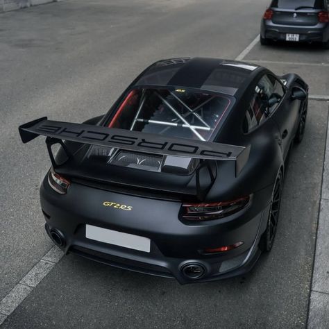 Black Metallic Porsche GT2 RS Affordable Suv, Porsche Gt2, Porsche Gt2 Rs, Porsche Gt, Gt2 Rs, Suv Models, Porsche Gt3, Honda Civic Type R, Hybrid Car